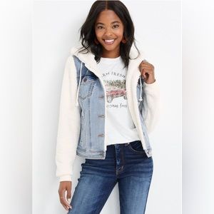 White Sherpa Denim Jacket - Medium Sandblast